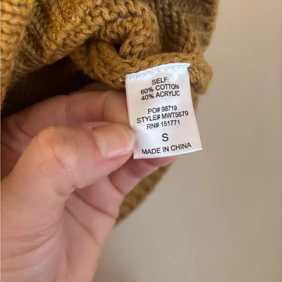 NWT Le Lis Collections women’s cropped sleeveless sweater Small - Picture 5 of 14